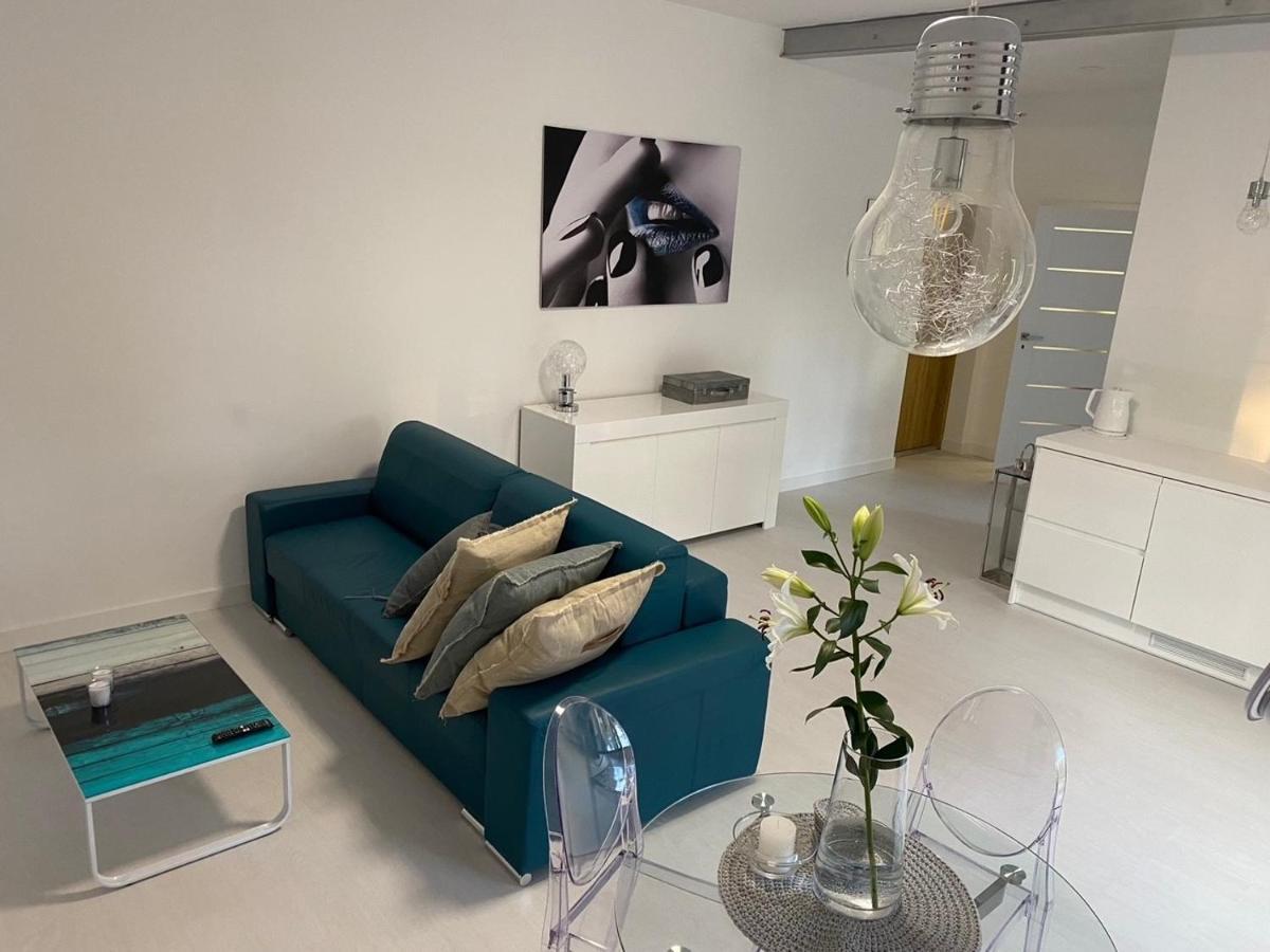 Przytulny Apartament Z Kominkiem Przy Jeziorze Borne Sulinowo Extérieur photo