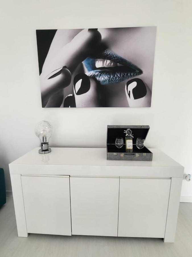 Przytulny Apartament Z Kominkiem Przy Jeziorze Borne Sulinowo Extérieur photo